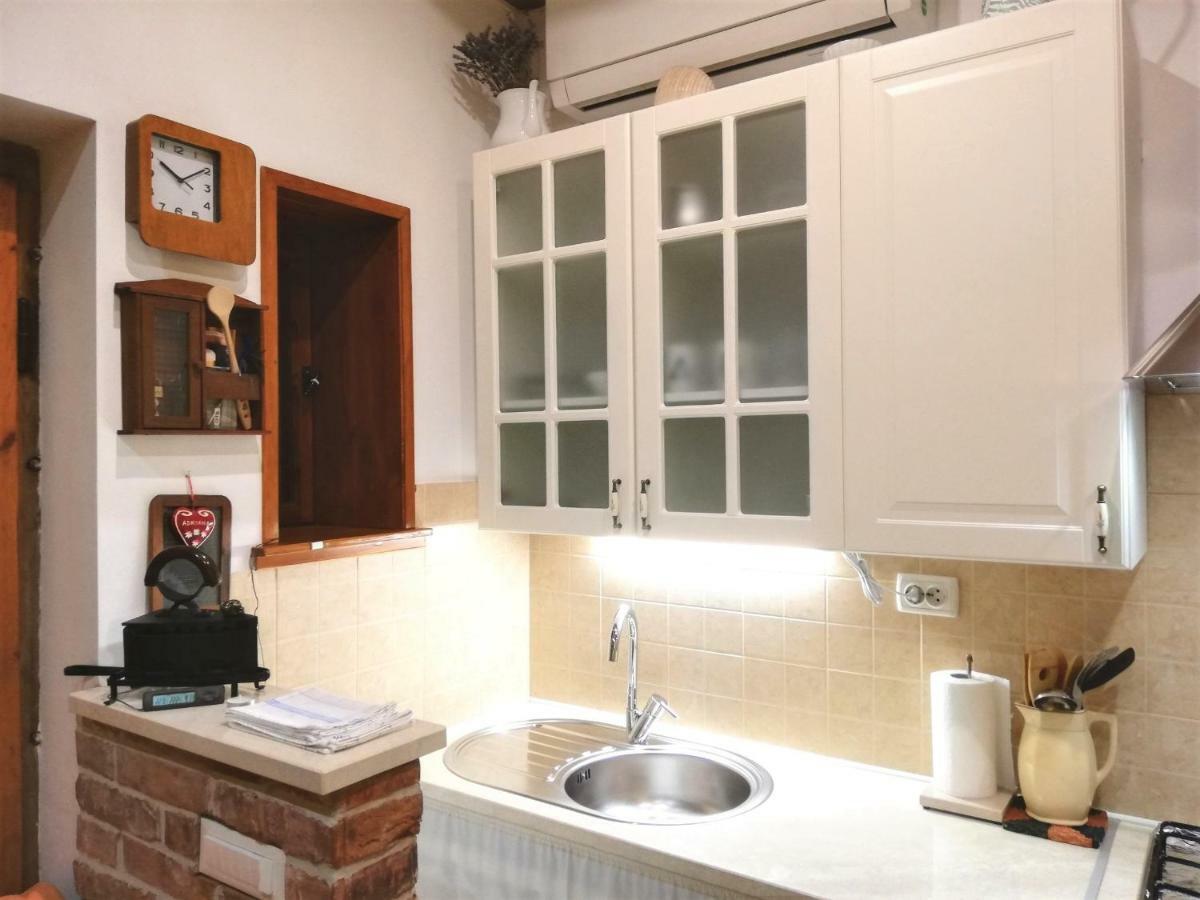 Guesthouse Trogir Proto Exterior photo
